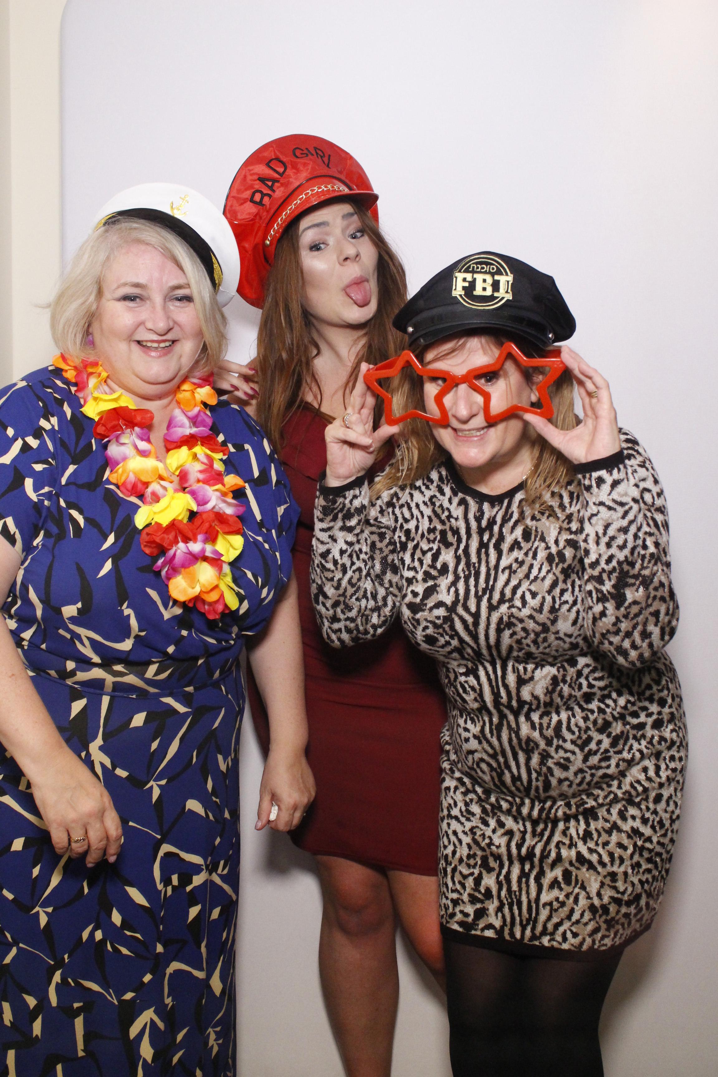 Luke & Emily's Wedding | View more photos from the event at gallery.myphotoboothexperience.co.uk/u/MyPhotoBoothExperienceLtd/Luke-Emilys-Wedding
